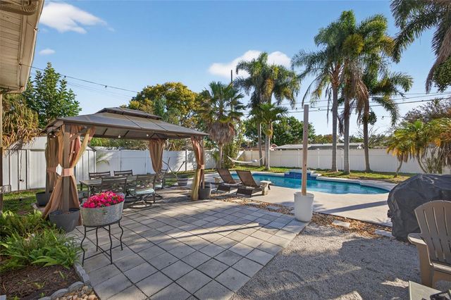 3911 21ST STREET N, St Petersburg, FL 33714