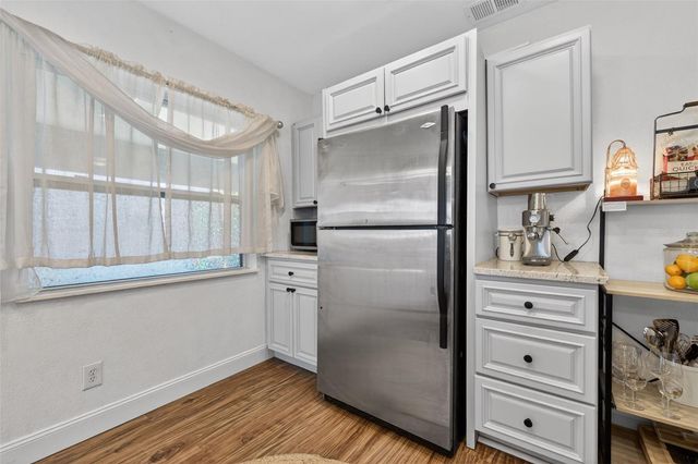 3911 21ST STREET N, St Petersburg, FL 33714