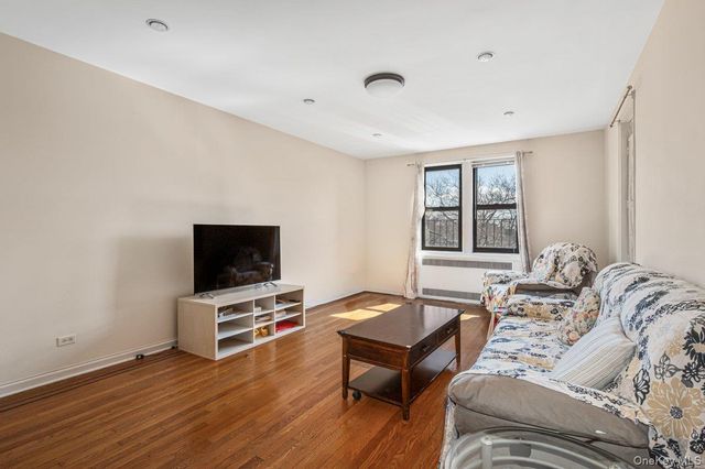 4035 Ithaca Street 5D, Elmhurst, NY 11373