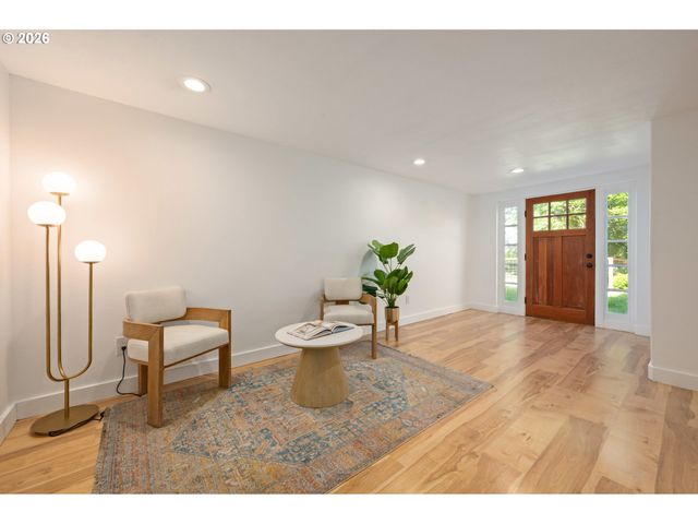 2219 CITY VIEW St, Eugene, OR 97405