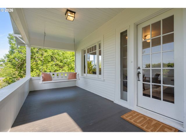 2219 CITY VIEW St, Eugene, OR 97405