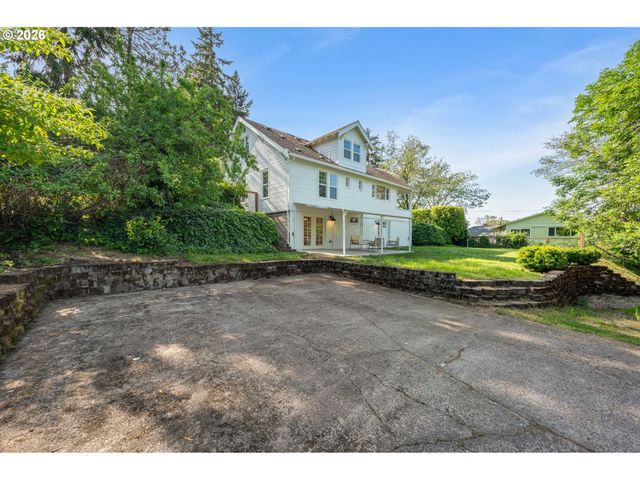 2219 CITY VIEW St, Eugene, OR 97405