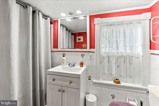 5024 HOMEVILLE, Oxford, PA 19363