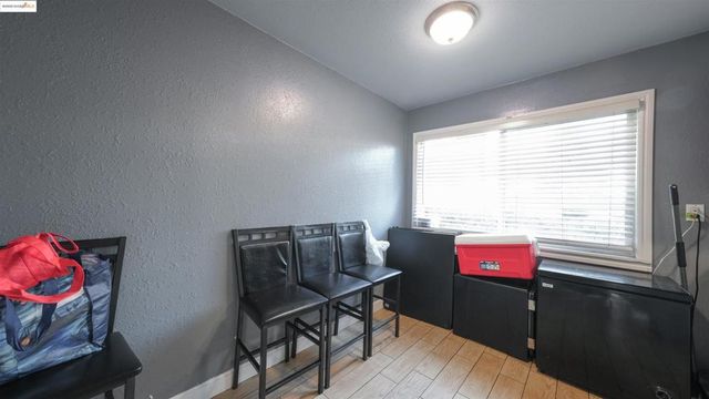 2120 E 22nd St, Oakland, CA 94606