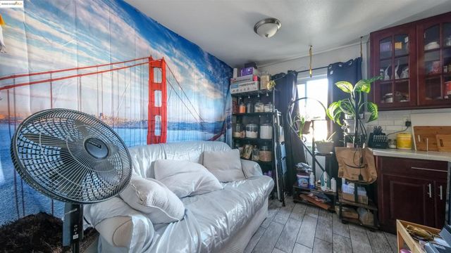 2120 E 22nd St, Oakland, CA 94606