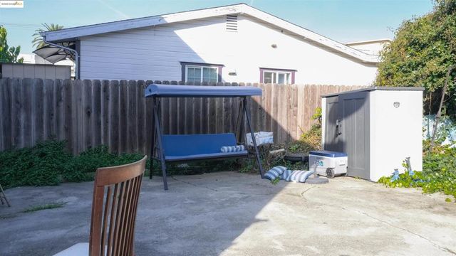 2120 E 22nd St, Oakland, CA 94606