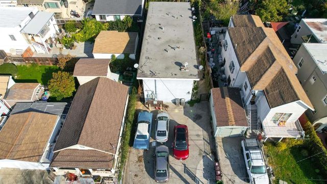 2120 E 22nd St, Oakland, CA 94606