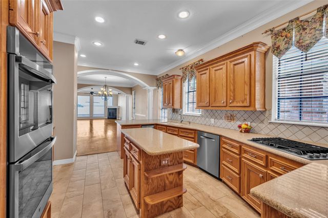 20166 Atascocita Lake Drive, Houston, TX 77346