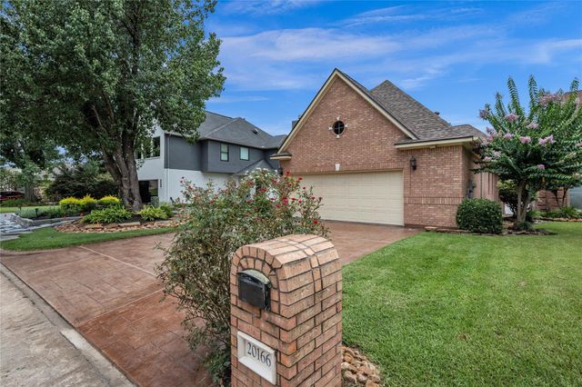 20166 Atascocita Lake Drive, Houston, TX 77346