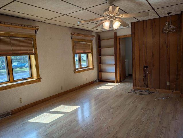 320 Wisconsin Avenue, Boscobel, WI 53805