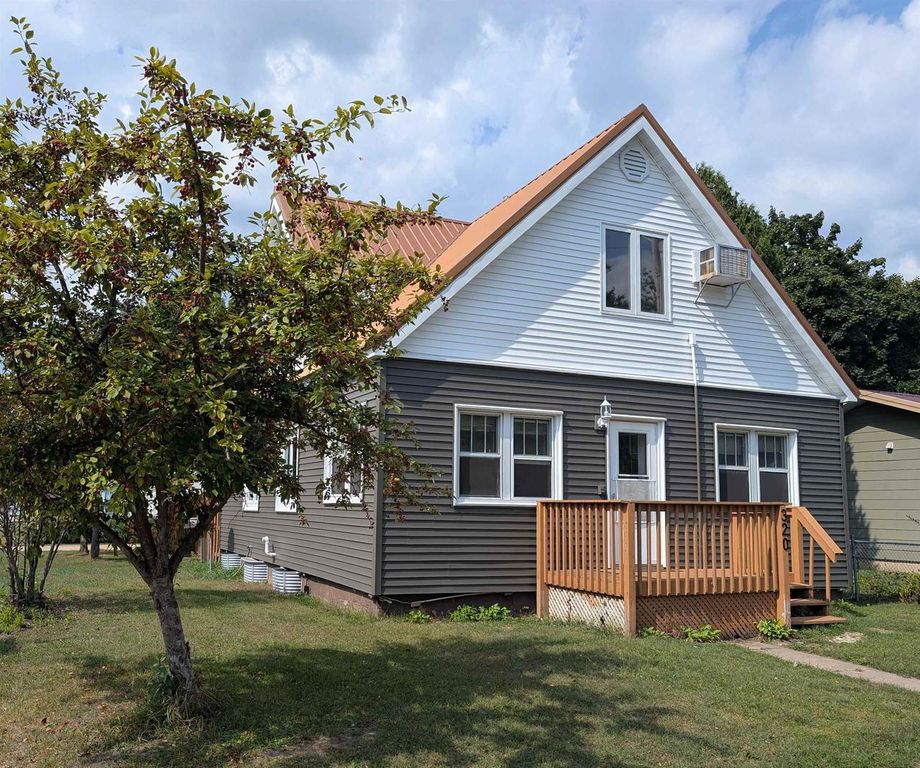 320 Wisconsin Avenue, Boscobel, WI 53805