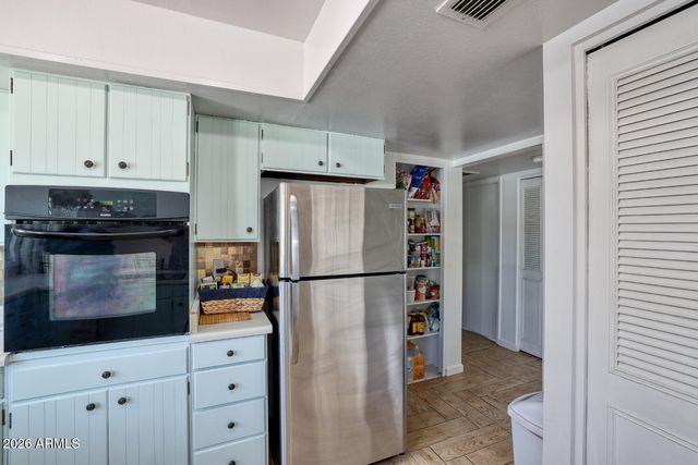 4762 N 20TH Avenue, Phoenix, AZ 85015