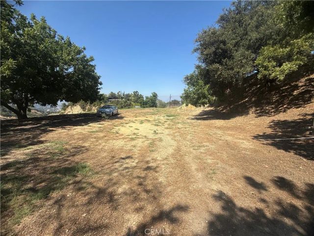 3511 Beverly Glen, Sherman Oaks, CA 91423