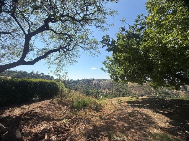 3511 Beverly Glen, Sherman Oaks, CA 91423