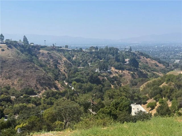 3511 Beverly Glen, Sherman Oaks, CA 91423