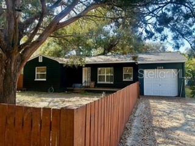 900 46TH AVENUE N, St Petersburg, FL 33703