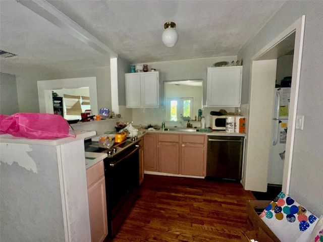 900 46TH AVENUE N, St Petersburg, FL 33703