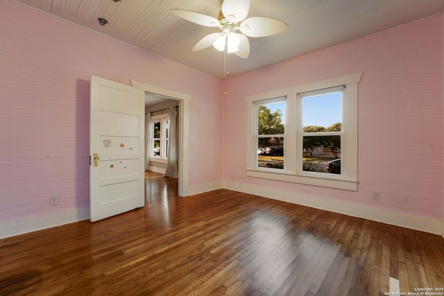 116 Pershing Ave, San Antonio, TX 78209