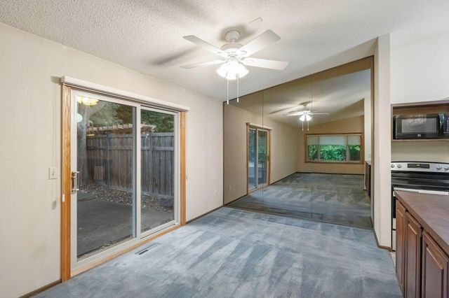 13430 Pepperwood Circle, Minnetonka, MN 55305