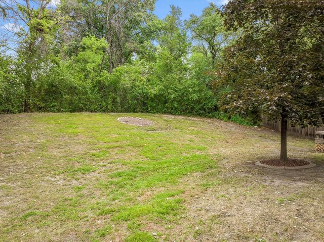13430 Pepperwood Circle, Minnetonka, MN 55305