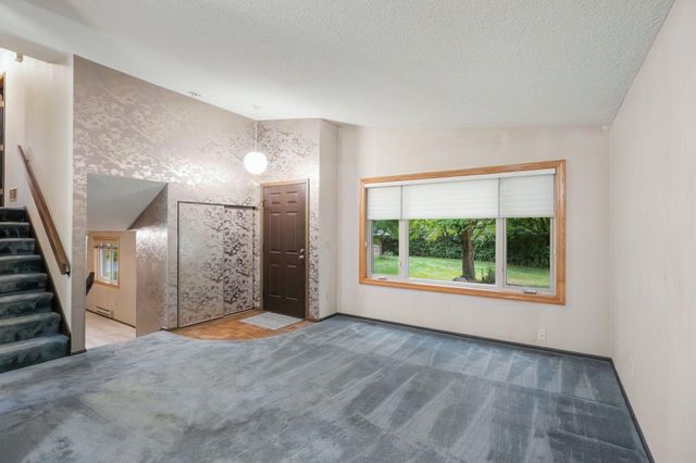 13430 Pepperwood Circle, Minnetonka, MN 55305