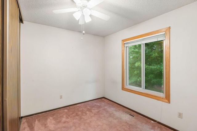 13430 Pepperwood Circle, Minnetonka, MN 55305