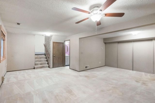 13430 Pepperwood Circle, Minnetonka, MN 55305
