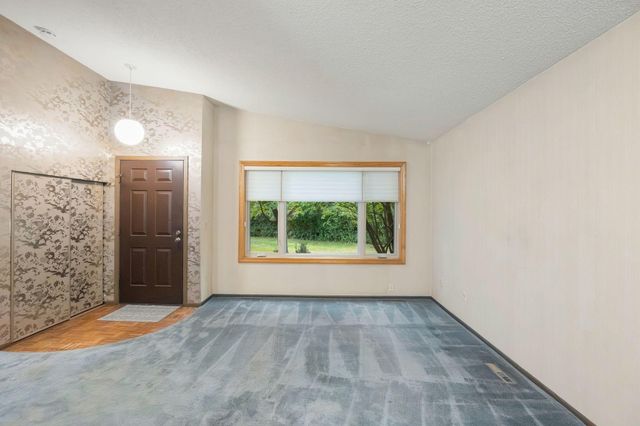 13430 Pepperwood Circle, Minnetonka, MN 55305