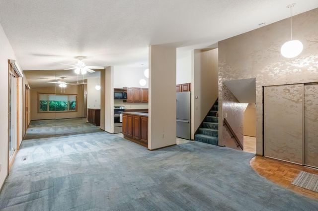 13430 Pepperwood Circle, Minnetonka, MN 55305