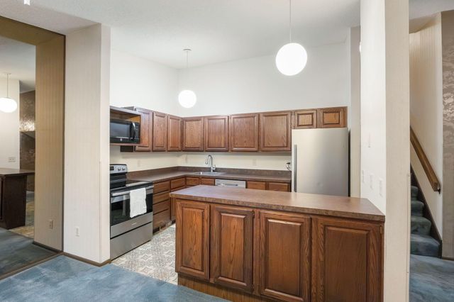 13430 Pepperwood Circle, Minnetonka, MN 55305