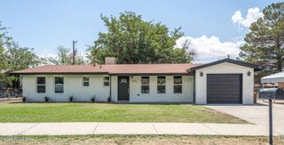 1845 Golden Drive, Las Cruces, NM 88005
