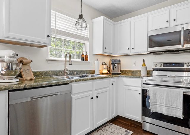 524 Scotts Creek Trl, Hermitage, TN 37076