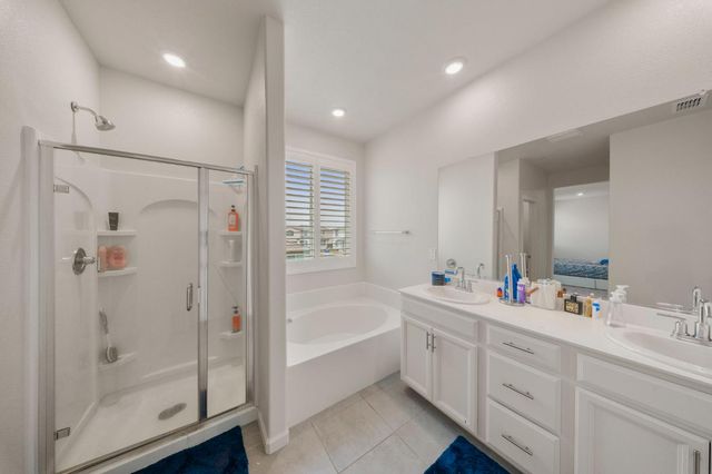 3052 Russos Dr, Manteca, CA 95337