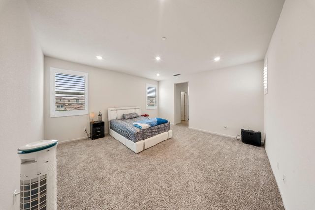 3052 Russos Dr, Manteca, CA 95337