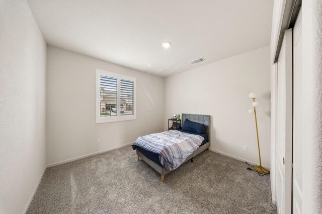 3052 Russos Dr, Manteca, CA 95337