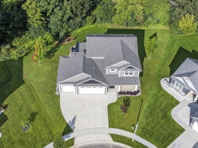 2098 Hagen Lane SW, Rochester, MN 55902