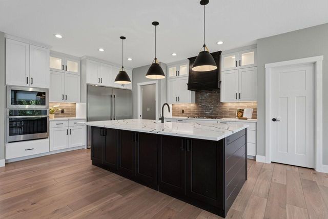 2098 Hagen Lane SW, Rochester, MN 55902