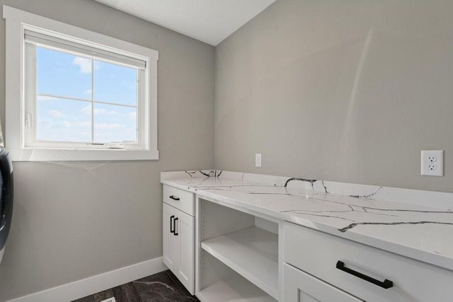 2098 Hagen Lane SW, Rochester, MN 55902