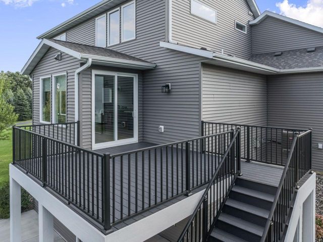 2098 Hagen Lane SW, Rochester, MN 55902
