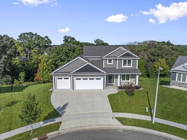 2098 Hagen Lane SW, Rochester, MN 55902