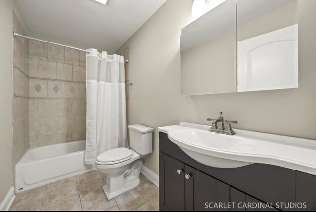 235 Westbrook Circle, Naperville, IL 60565