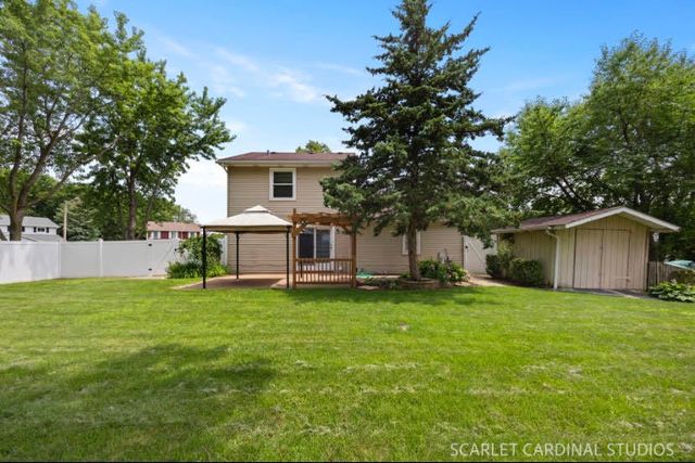 235 Westbrook Circle, Naperville, IL 60565