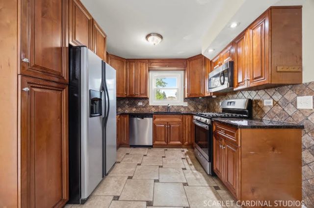 235 Westbrook Circle, Naperville, IL 60565
