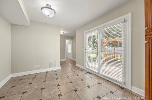 235 Westbrook Circle, Naperville, IL 60565