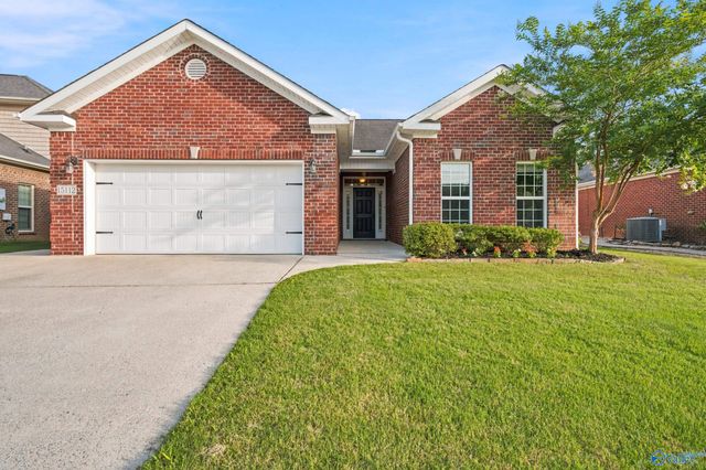 15112 Lakeside Trail, Huntsville, AL 35803