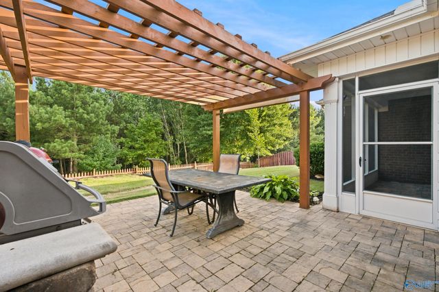 15112 Lakeside Trail, Huntsville, AL 35803