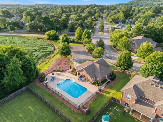15112 Lakeside Trail, Huntsville, AL 35803