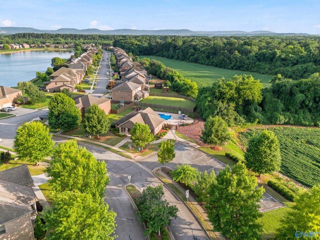 15112 Lakeside Trail, Huntsville, AL 35803
