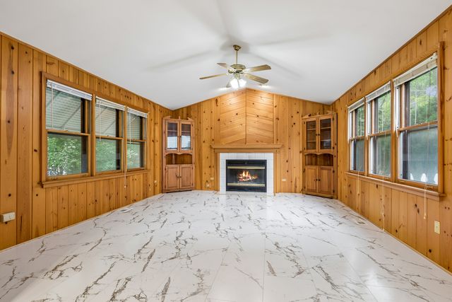 226 Latrobe Avenue, Northfield, IL 60093