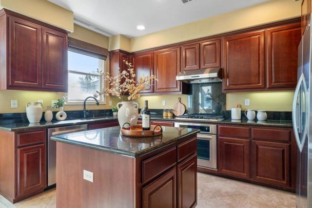 414 Tasman Drive, Sunnyvale, CA 94089